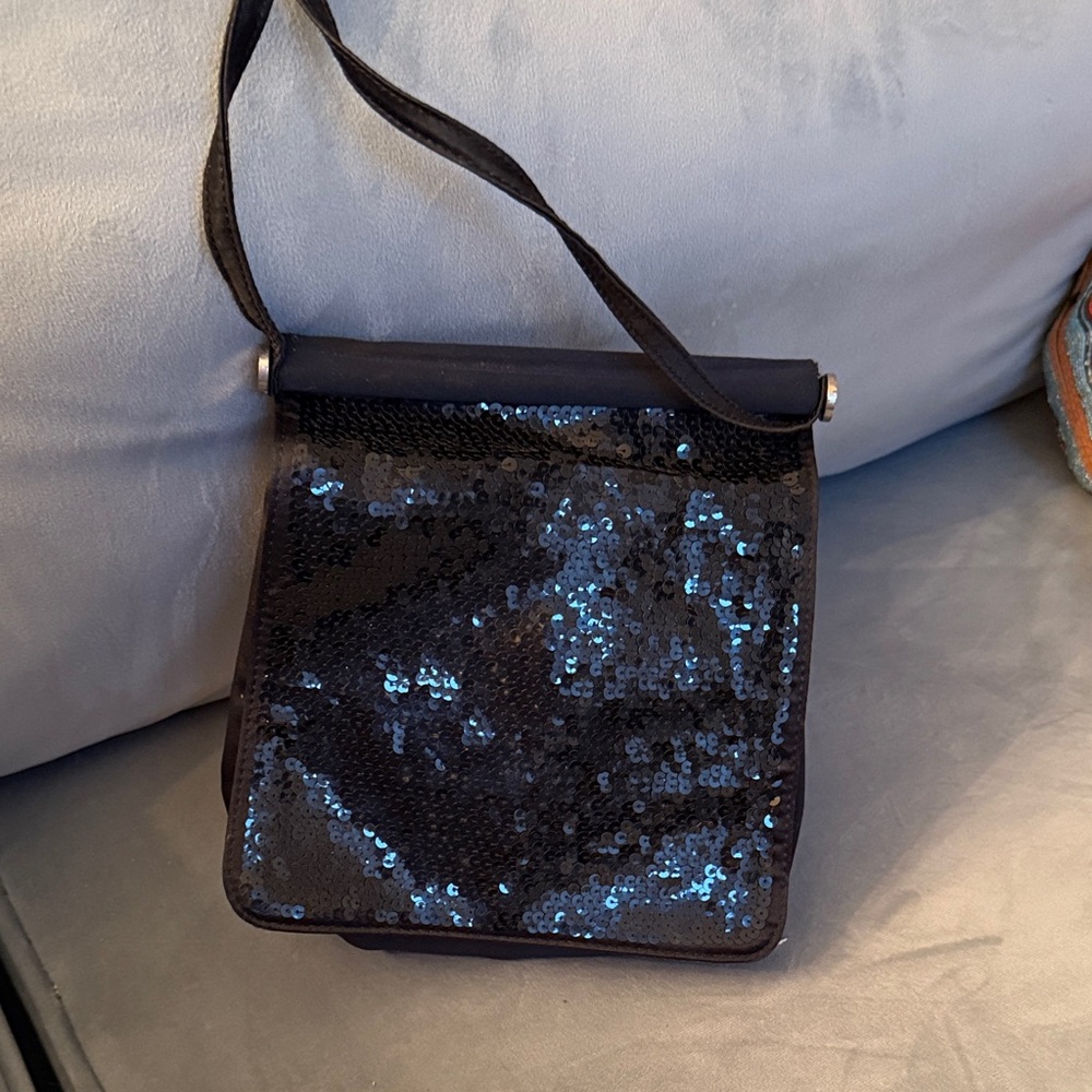BLACK EVENING BAG